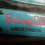  Промо !"BETSEY JOHNSON' 100% оригинална  чанта, снимка 2 - Чанти - 14244218