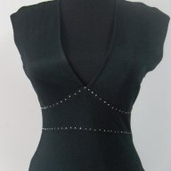 Супер луксозна и елегантна черна рокля размер С, снимка 4 - Рокли - 10897263