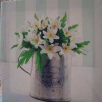 " Букет бели цветя в метален съд " - картина пано, снимка 3 - Декорация за дома - 21357375