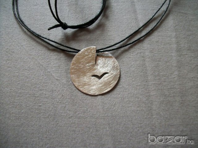Сребърен медальон, снимка 1 - Колиета, медальони, синджири - 19840957