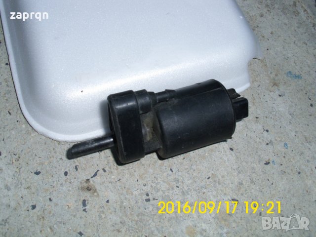 Помпичка за течност за чистачки за Рено