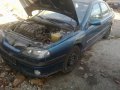 Renault Laguna, снимка 1 - Автомобили и джипове - 9257345