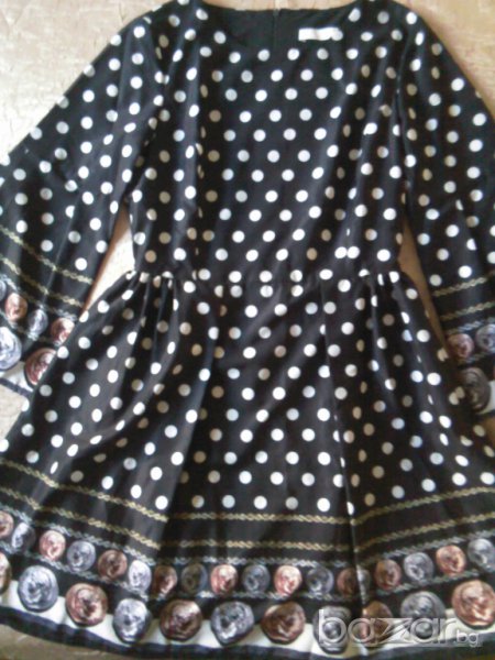 Дамска рокля на точки, снимка 1