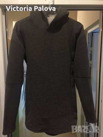 Красив мъжки суитчър,Italy 🇮🇹