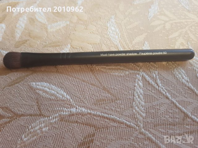 Четки за сенки на Sephora, снимка 2 - Декоративна козметика - 22135443