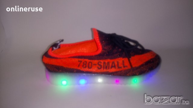Детски маратонки SMALL-780 (светещи)