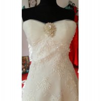 луксозна сватбена булчинска рокля с бижу, снимка 1 - Сватбени рокли - 23915180
