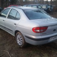 Renault Megane Classic I (LA) 1.6 i 16V (107 Hp) 2001г , снимка 1 - Автомобили и джипове - 24677921