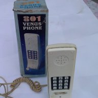 Стар корекомски телефон, снимка 1 - Антикварни и старинни предмети - 14024921