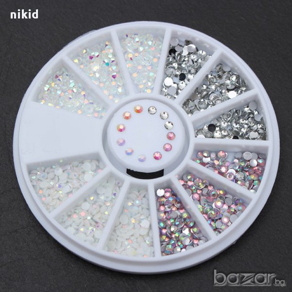 4 разцветки ситни камъчета капси в кутия  декорация 3D 3д ефект за нокти маникюр и не само, снимка 1