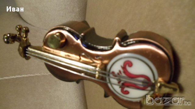 Виола цигулка запалка, снимка 4 - Антикварни и старинни предмети - 17424363