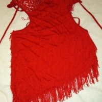 Червена асиметрична рокля с ресни и ниска талия , снимка 1 - Рокли - 23752935
