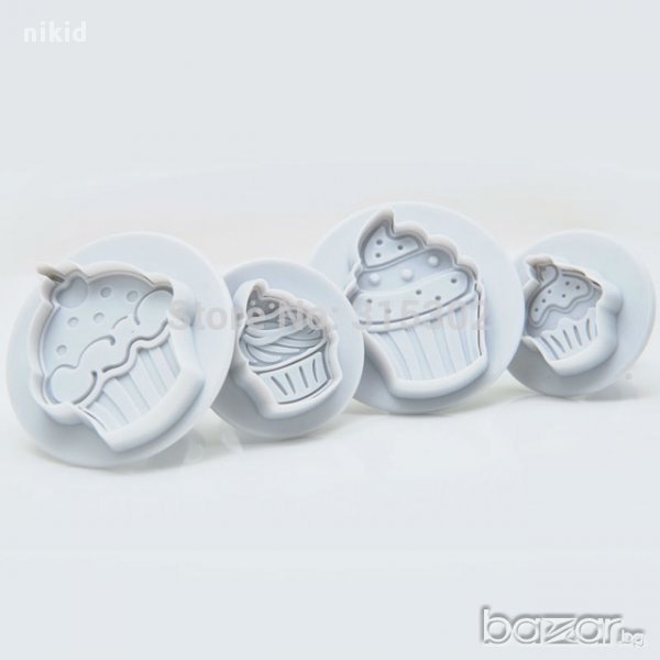 форми резци с бутало 4 бр мъфини кексчета украса декор торта фондан и др, снимка 1