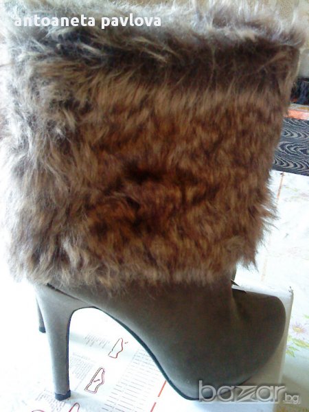 сиви боти , снимка 1