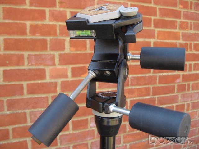 Manfrotto 029 глава за трипод 3D., снимка 8 - Чанти, стативи, аксесоари - 21184772