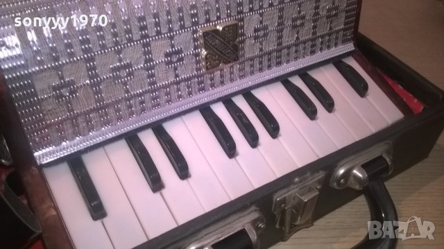 руски акордеон с куфар, снимка 8 - Акордеони - 26182020
