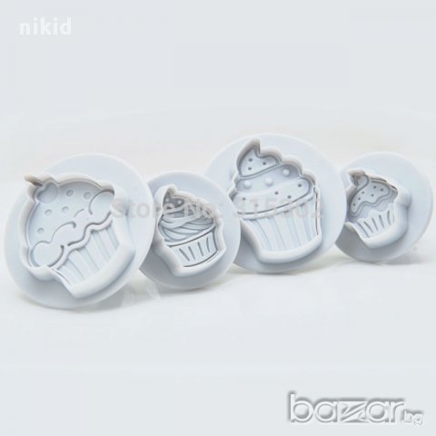 форми резци с бутало 4 бр мъфини кексчета украса декор торта фондан и др