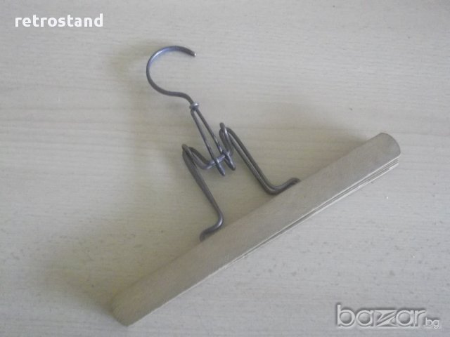 № 1873  стара дървена закачалка 