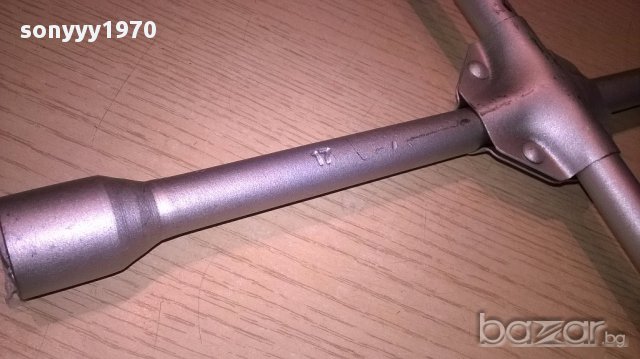 Ключ за гуми-17/19/21/23-кръстачка нова-УСИЛЕНА, снимка 5 - Аксесоари и консумативи - 15113108