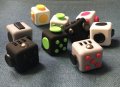 Fidget Cube Фидгет Кубе  Фиджет куб зарче забавно антистрес кубче с копчета стрес, снимка 2