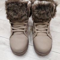 НОВИ бежови зимни обувки унисекс - топла дебела подплата с пух, снимка 1 - Мъжки боти - 23553097