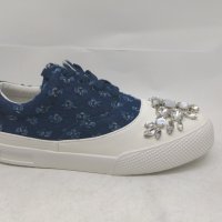 Дамски спортни обувки , снимка 1 - Кецове - 24718923