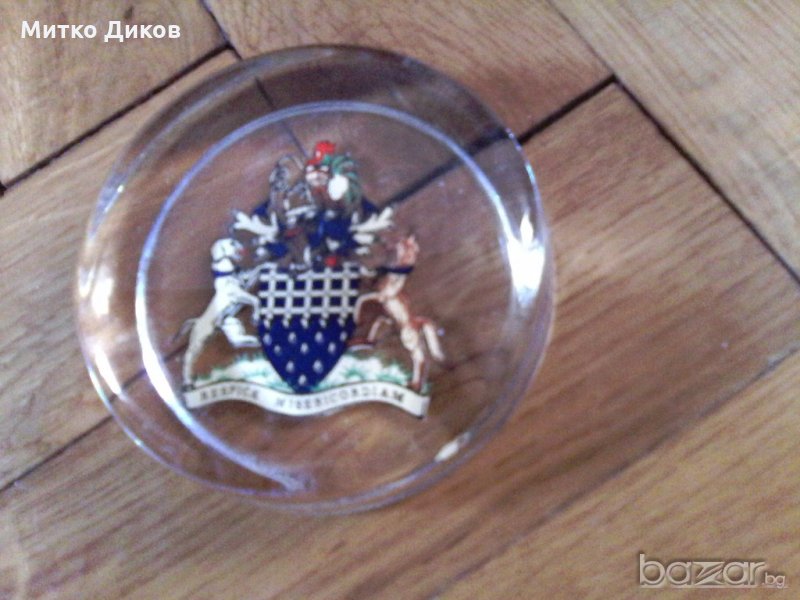 Стъклена джаджа за украса, снимка 1