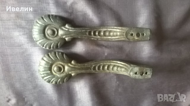 две стари декорации