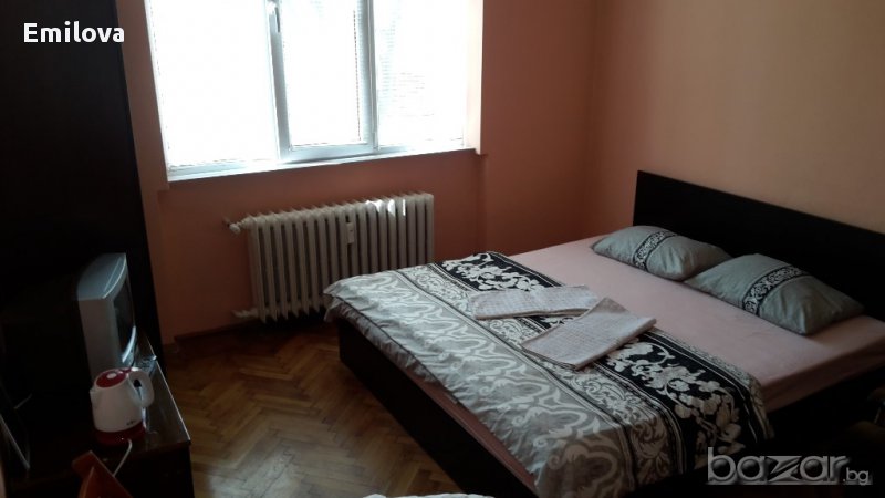 Двойна стая за нощувки в центъра на София, снимка 1