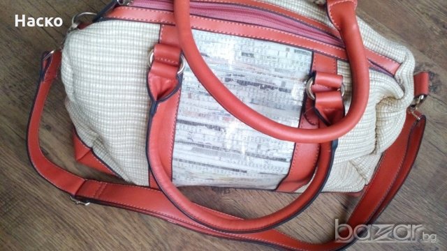 дамска чанта, снимка 2 - Чанти - 16393451