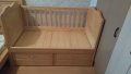 Детско дървено креватче, снимка 1 - Бебешки легла и матраци - 13697839