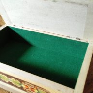 Дървена кутия 4 шарки стара , снимка 5 - Декорация за дома - 18605426