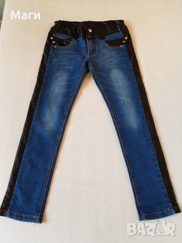Дънки с кожени мотиви 9-10 години, снимка 4 - Детски панталони и дънки - 23480615
