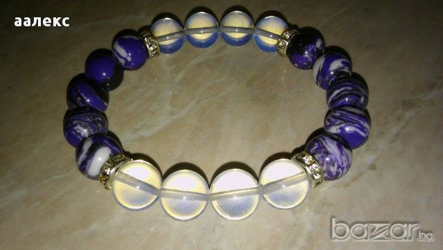 Ръчно изработена гривна от естествени камъни