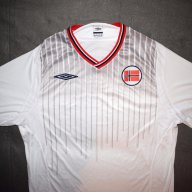 Umbro - Norway - 100% Оригинално горнище / Умбро / Спортно / Футболно / Футбол / Екип / Анцуг / FIFA, снимка 2 - Спортни дрехи, екипи - 16989743