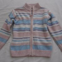 Жилетка, снимка 1 - Детски пуловери и жилетки - 18671614
