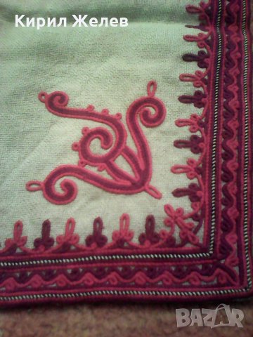 Каренце 22 червено , снимка 2 - Антикварни и старинни предмети - 24418863