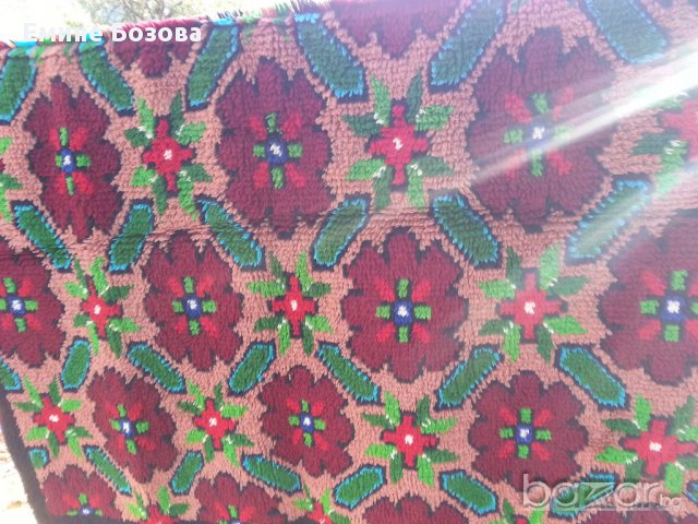 продавам вълнени,ръчно тъкани китеници , снимка 6 - Покривки за легло - 15898782