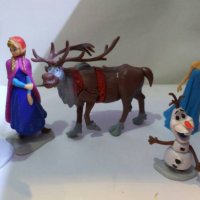 6 бр PVC фигурки от Замръзналото кралство Frozen Елза Анна Свен за игра и украса торта, снимка 2 - Фигурки - 21184298