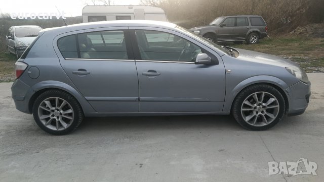на части Opel Astra 1.7 CDTI, снимка 4 - Автомобили и джипове - 24624546