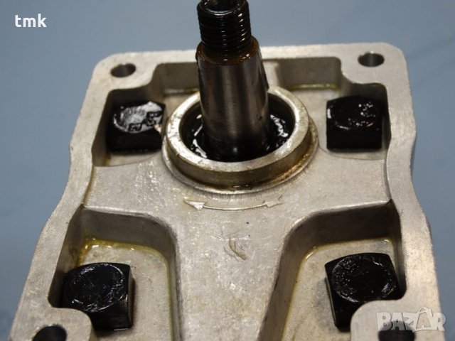 Хидравлична помпа C42X, снимка 7 - Резервни части за машини - 23521090