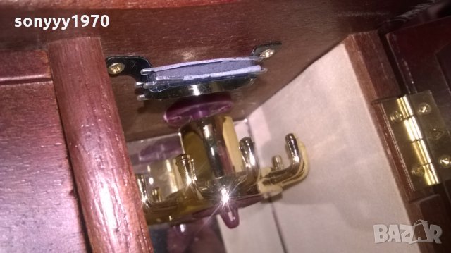 красива музикална кутия с огледало и чекмеджета-от швеицария, снимка 12 - Колекции - 25413749