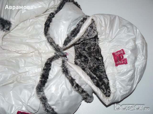 Топло Little Queen бяло яке – 116 ръст, снимка 3 - Детски якета и елеци - 19825160