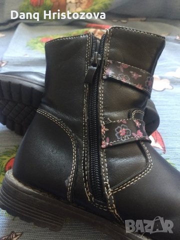 Красиви ботички , снимка 2 - Детски боти и ботуши - 23135663