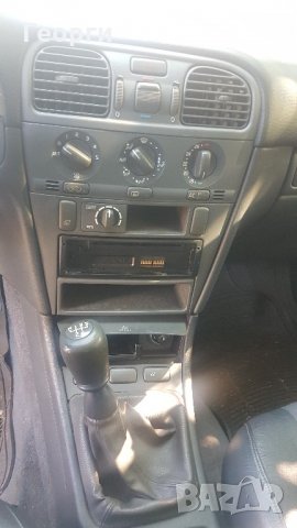 Volvo V40 1.8 На Части, снимка 11 - Автомобили и джипове - 21690033