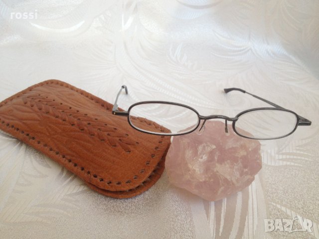 Немски нови очила за четене +3,0 диоптъра с шарнир и калъф естествена кожа мъжки/дамски, снимка 2 - Слънчеви и диоптрични очила - 24605601