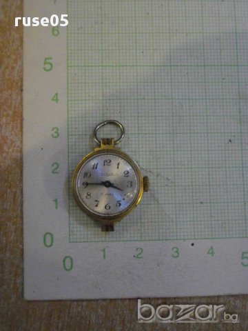 Часовник "SLAVA" дамски позлатен съветски работещ