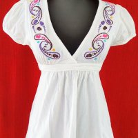 Блуза с бродерия - индийски орнаменти! , снимка 2 - Тениски - 21371363