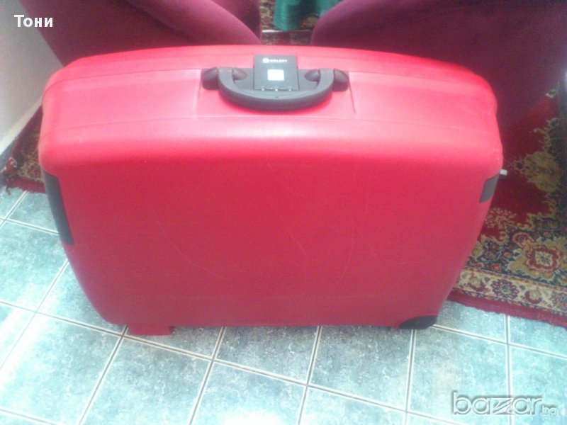Пластмасов куфар DELSEY, снимка 1
