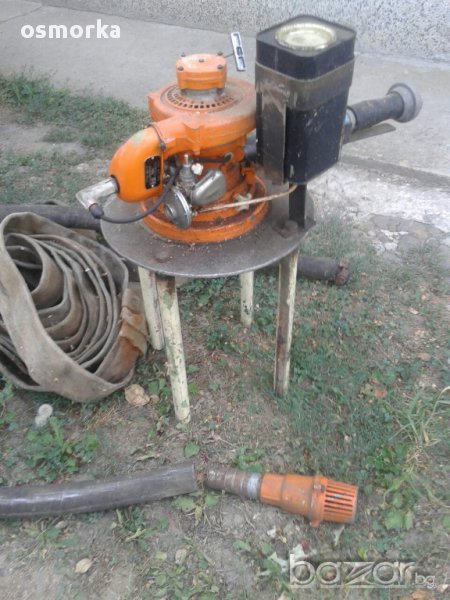 Помпа за поливане напояване бензинова почти нова, снимка 1